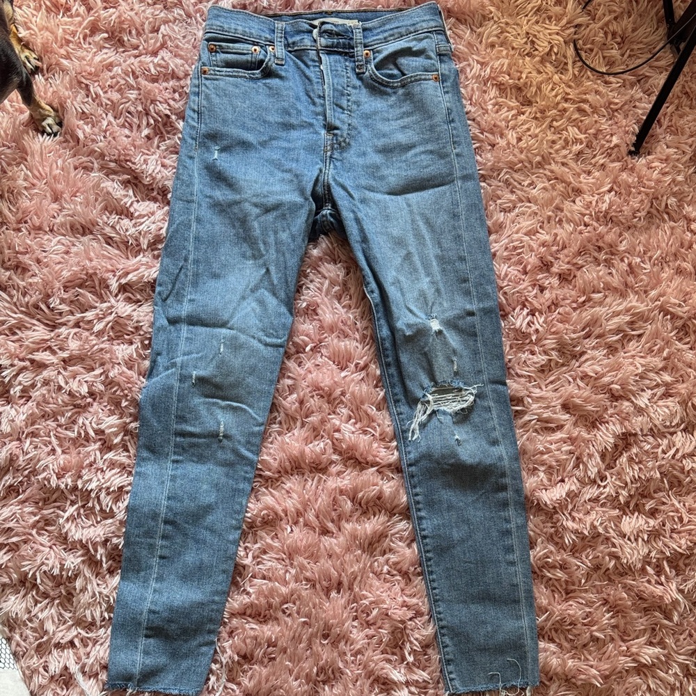 Levi’s Wedgie Skinny size 25